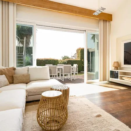 Madrugada, Beachside In Costabella Villa Marbella